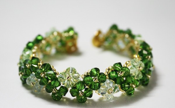 Браслетик из бисера.