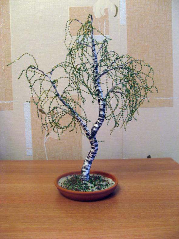 Березка из проволоки и бисера.