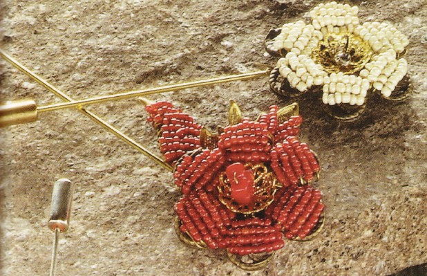 Длинные булавки из бисера