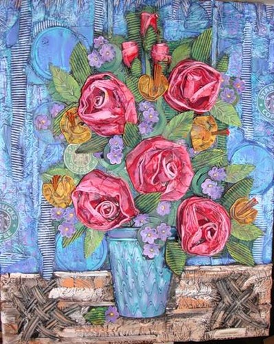 Коллаж из бумажных стаканов