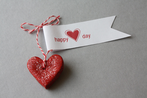 Лепим валентинку из соленого теста