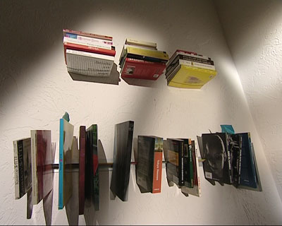 Полка-невидимка из обычной расчески