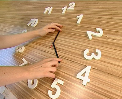 Необычные настенные часы