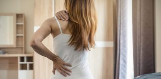 Причины, почему может болеть позвоночник