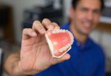 Как быстро заменить съемный протез на несъемный в Перово