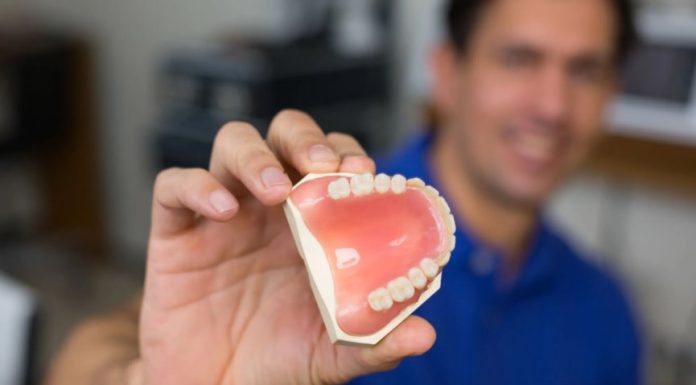 Как быстро заменить съемный протез на несъемный в Перово