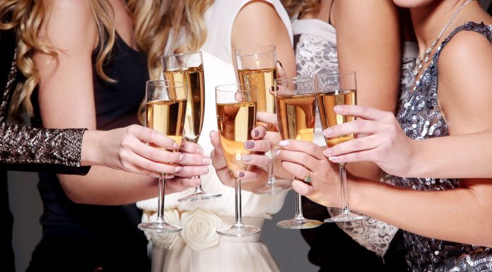 Какое шампанское относится к полусухому и полусладкому