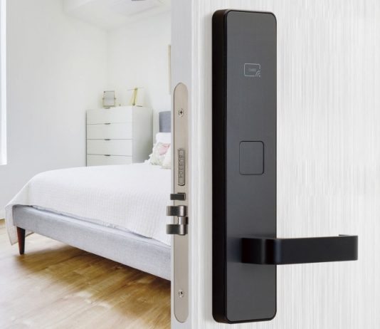 Какие устройства важны для безопасности отеля: общая схема работы гостиничной СКУД