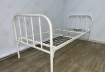 Двухъярусные металлические кровати: практичность и экономия пространства